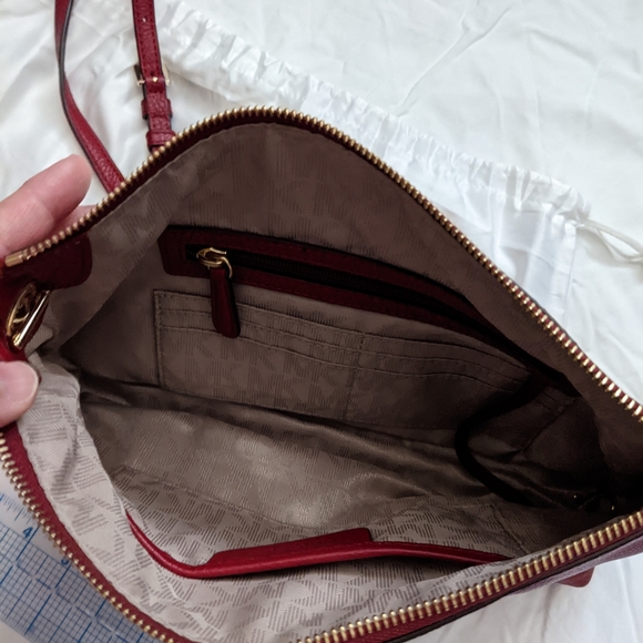 MICHAEL Michael Kors Jet Set chain crossbody bag, Cherry red - Picture 4 of 5